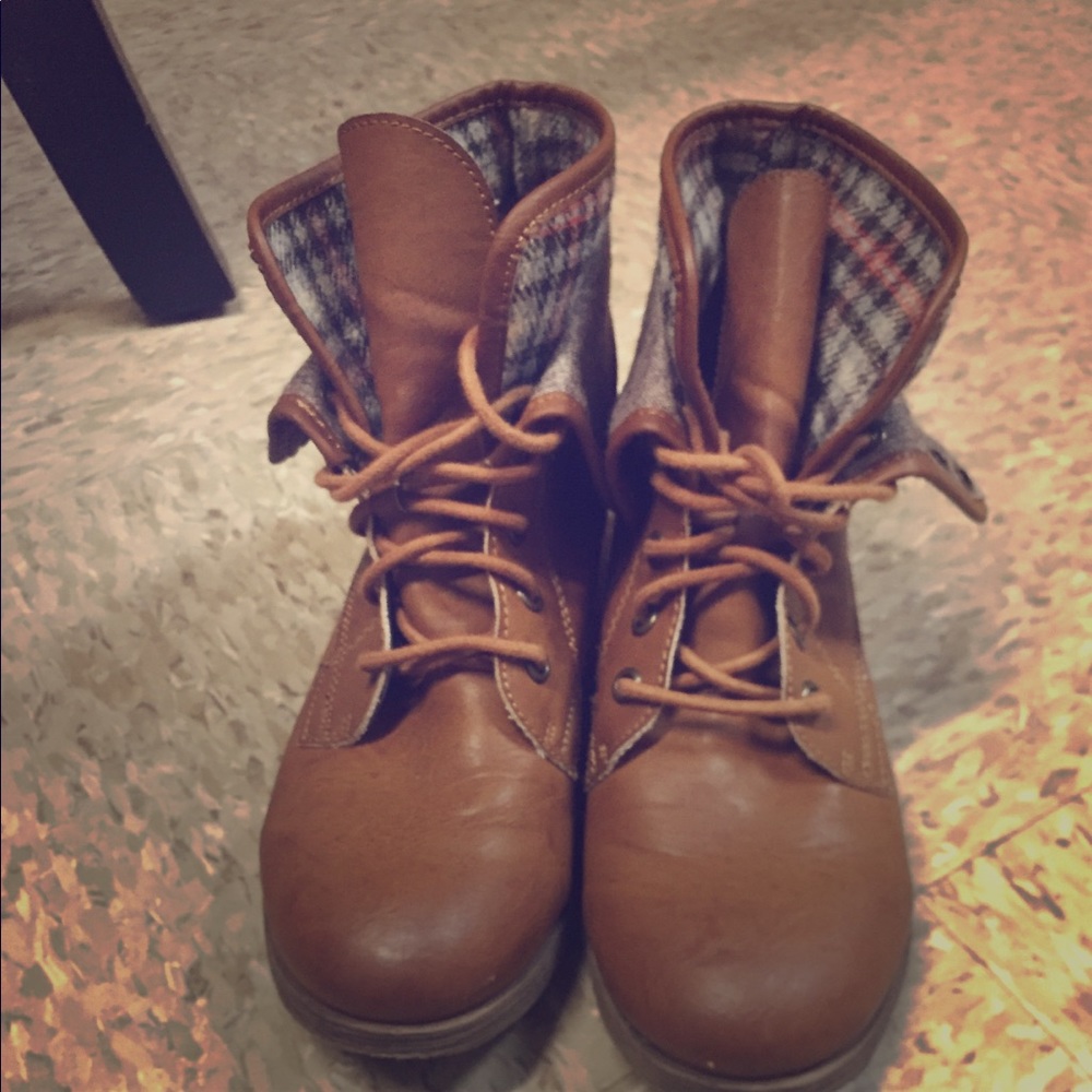 Boots(shoes)